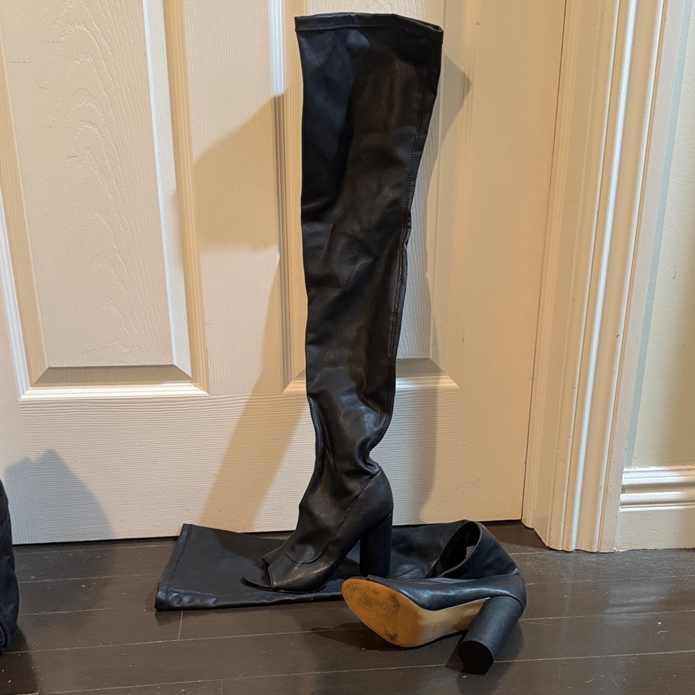 Steve Madden Sleek Black Over-the-Knee Boots